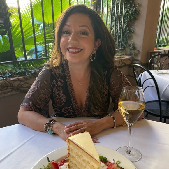 Meet your Posher, Natalia - Picture 4 of 6